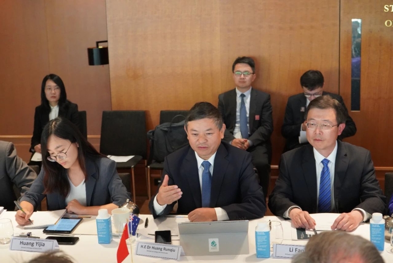 f76f3e04d11447a8a65c8a495e1b4cd1.jpg f76f3e04d11447a8a65c8a495e1b4cd1.jpg